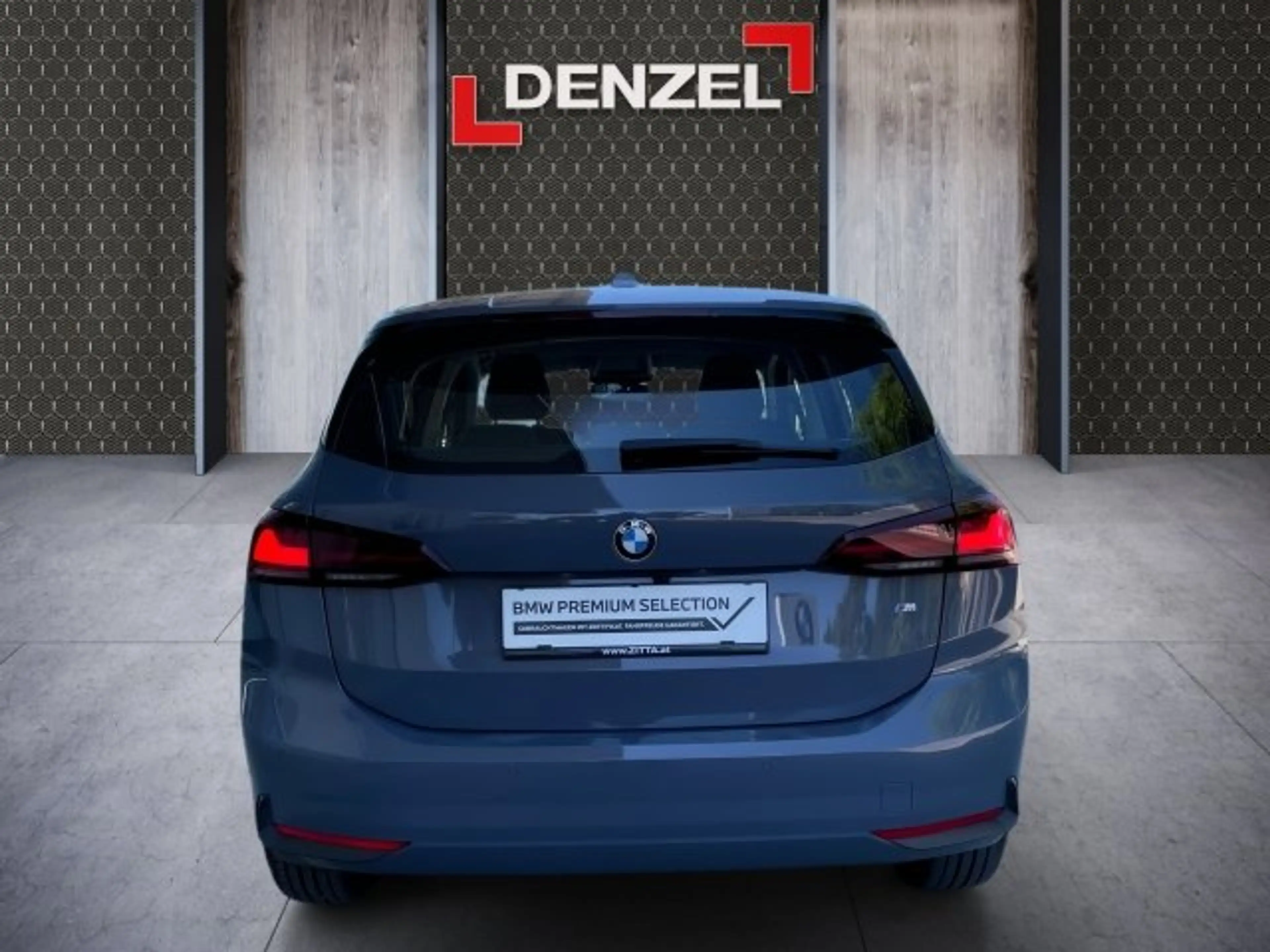 BMW 216 i Active Tourer U06 — photo 11