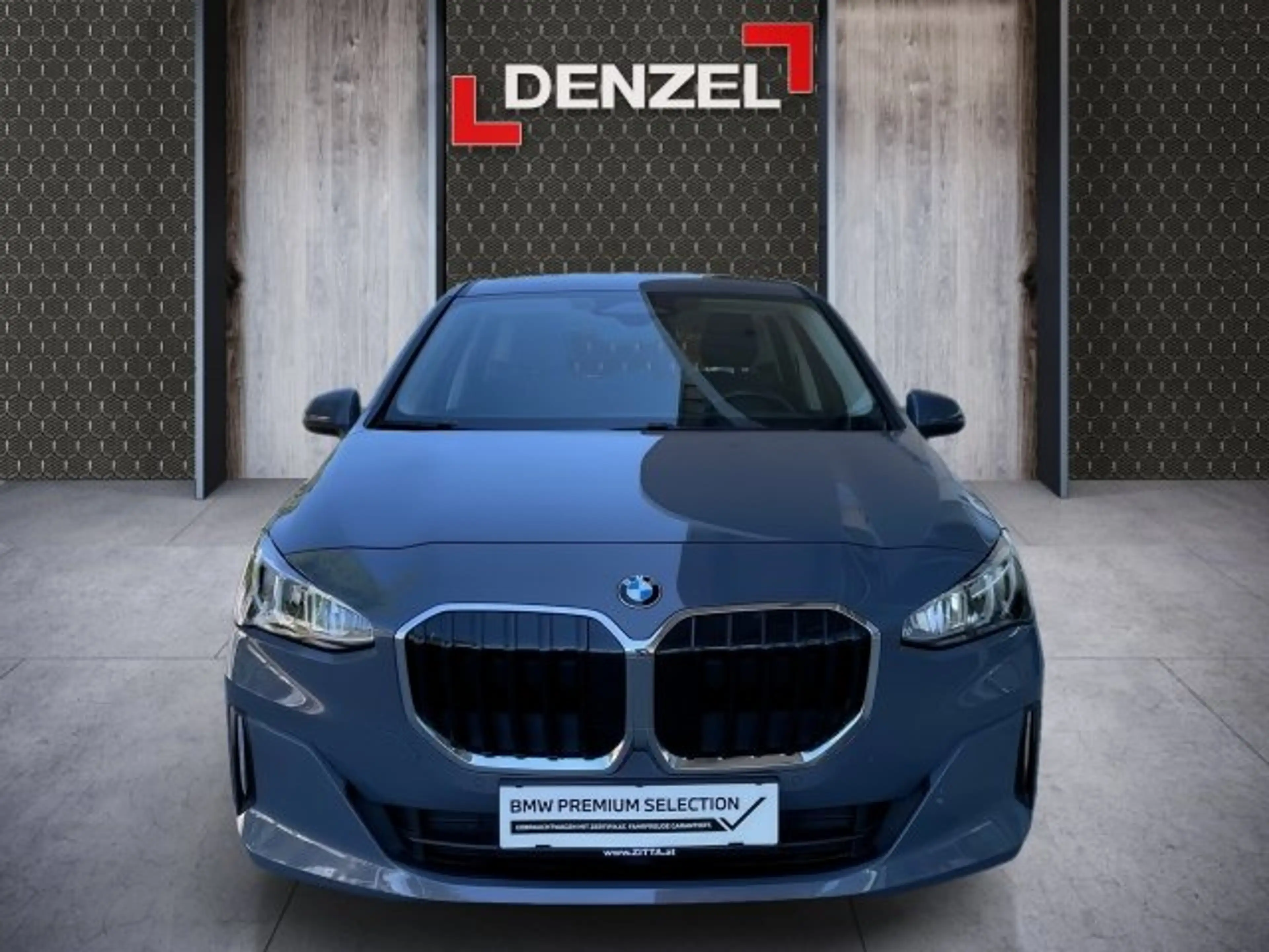 BMW 216 i Active Tourer U06 — photo 13