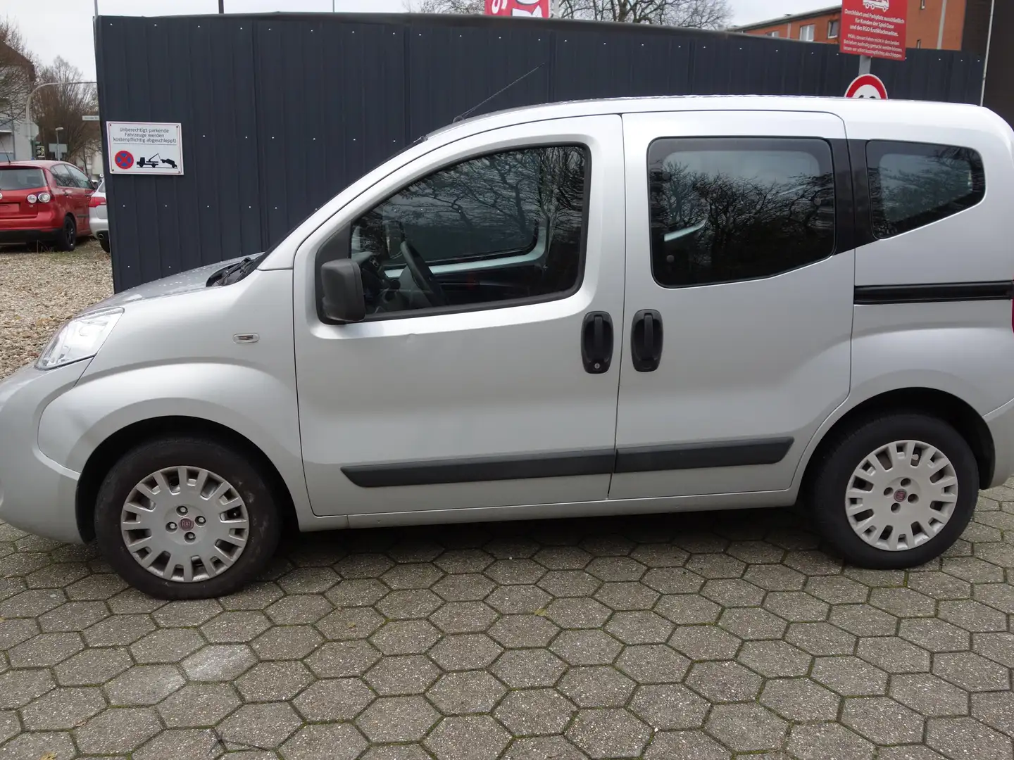 Fiat Qubo Qubo 1.4 8V Active TÜV 12.2025 Silber - 1