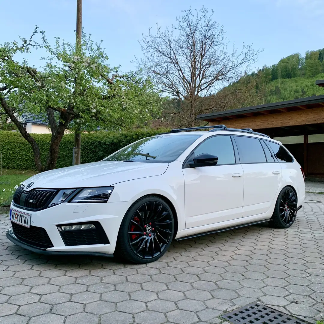 Skoda Octavia Combi RS230 2,0 TSI DSG 1. Hand Weiß - 1