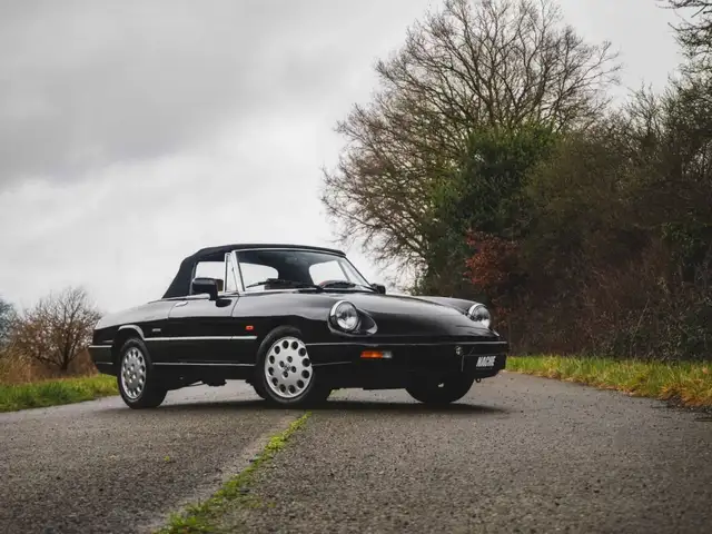 Alfa Romeo Spider 2.0