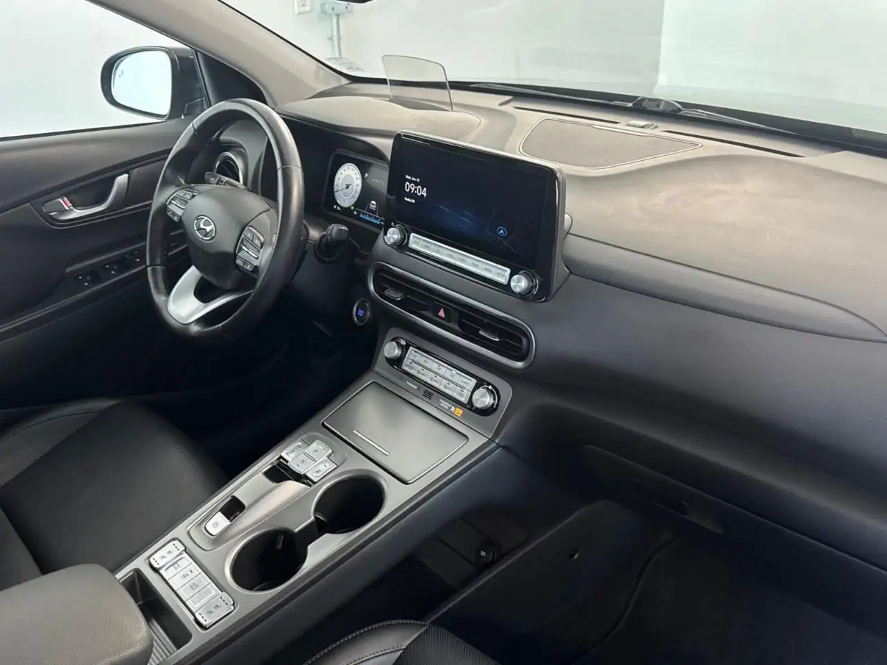 Hyundai KONA снимка Hyundai KONA