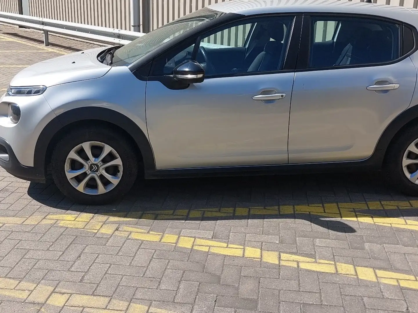 Citroen C3 Pure Tech 68 LIVE - 1