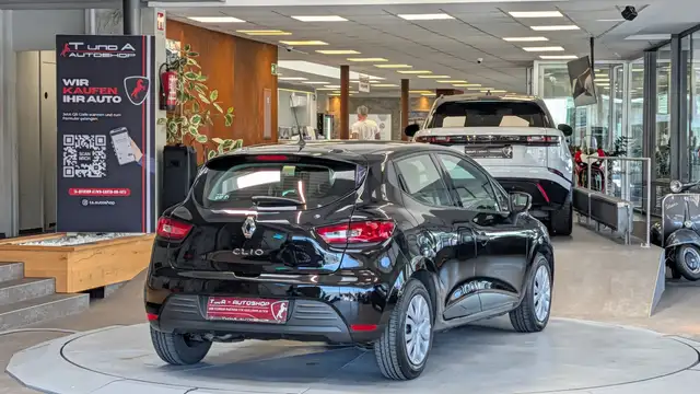 Renault Clio view 7