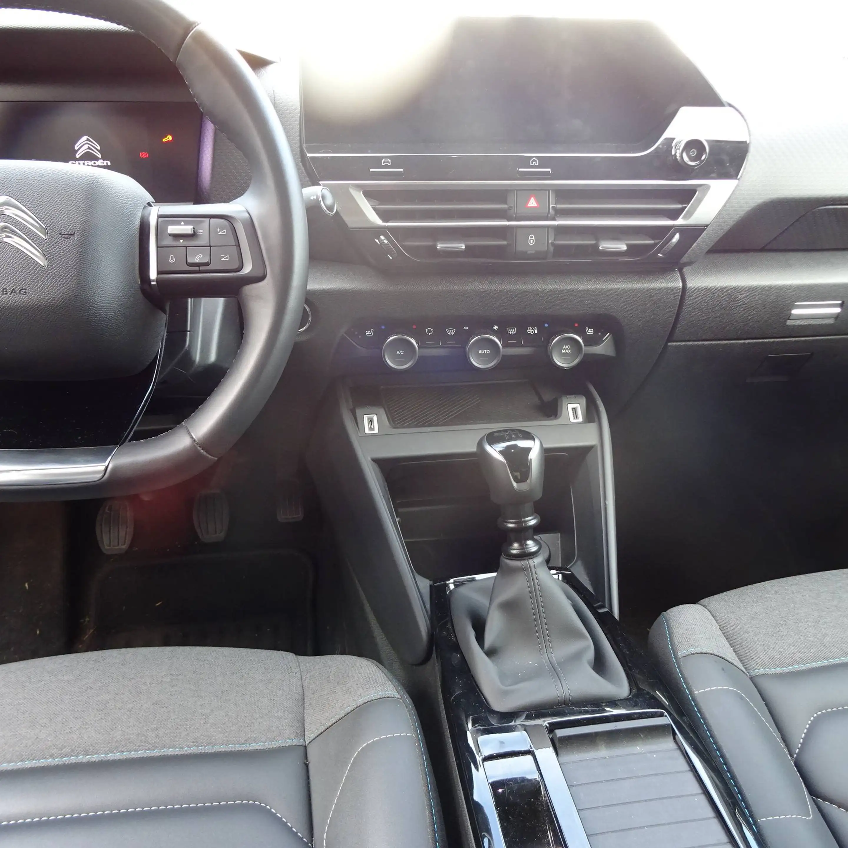 Citroen C4 C4 BlueHDI 110 Shine — photo 11