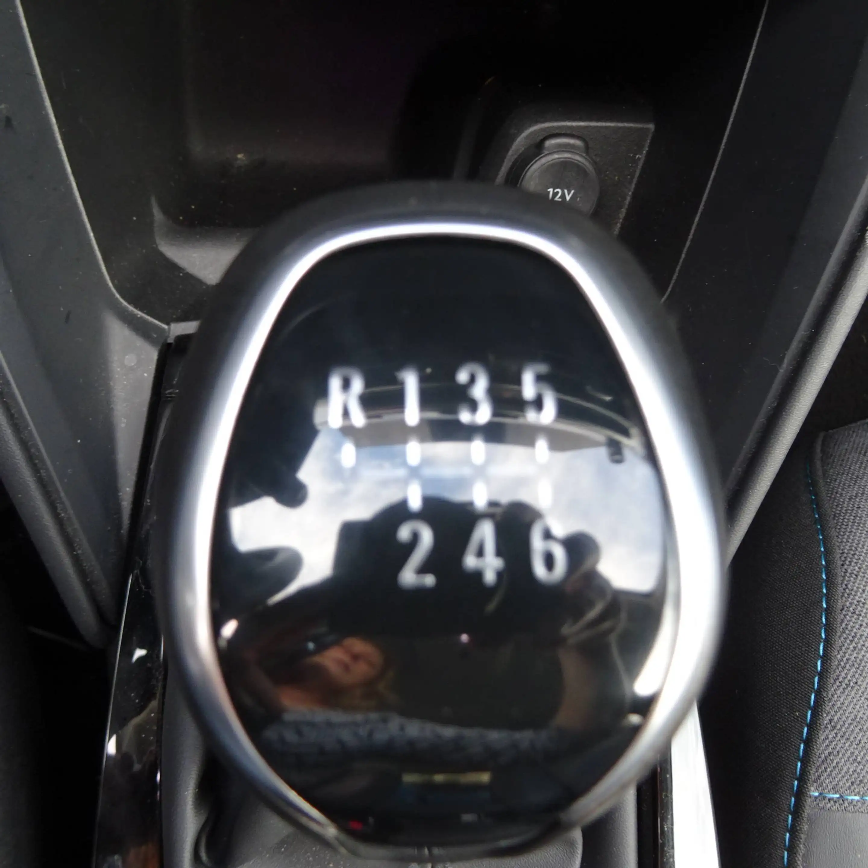 Citroen C4 C4 BlueHDI 110 Shine — photo 5