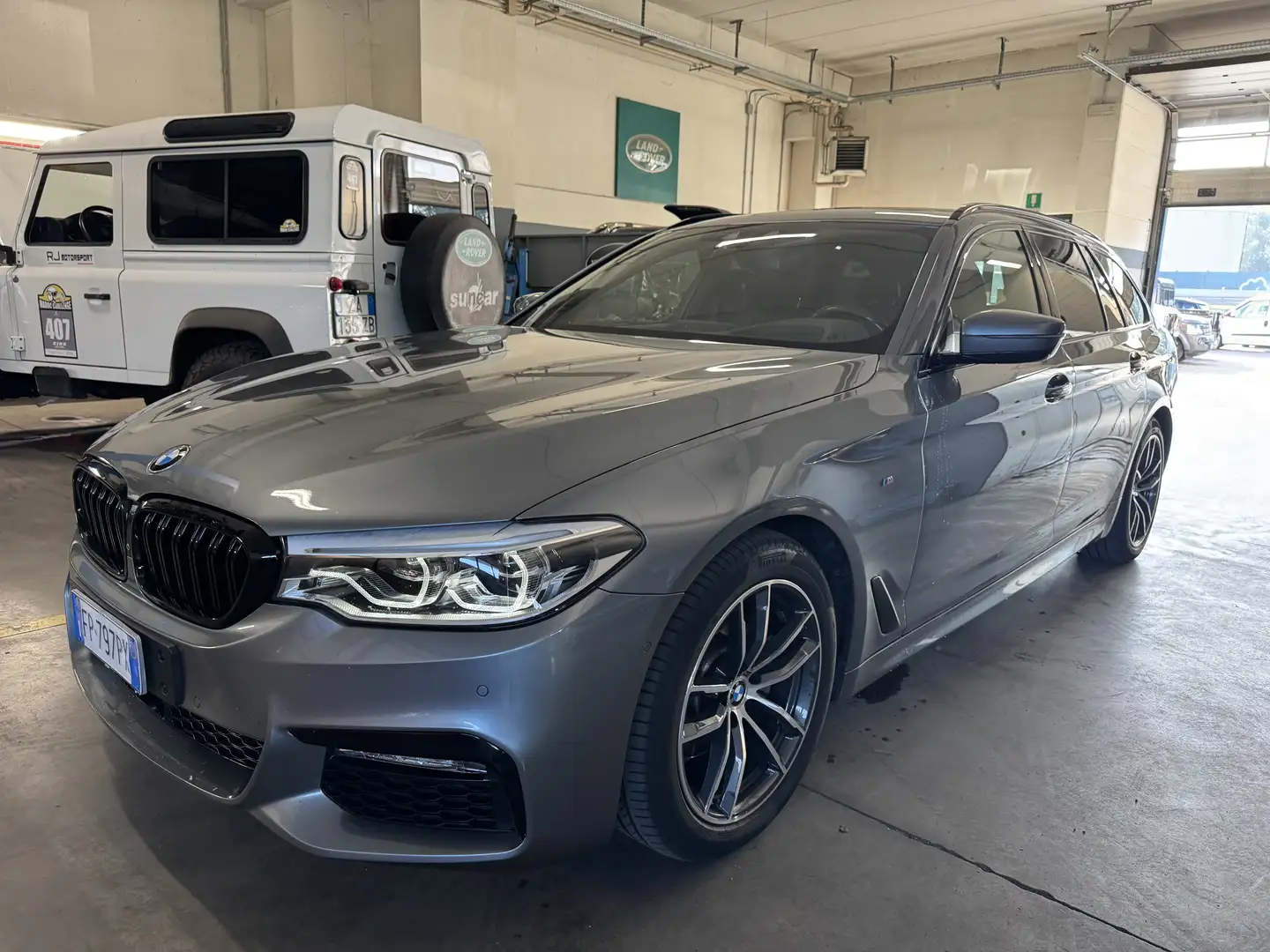 BMW 520 Touring 520d Touring Msport auto Gris - 1
