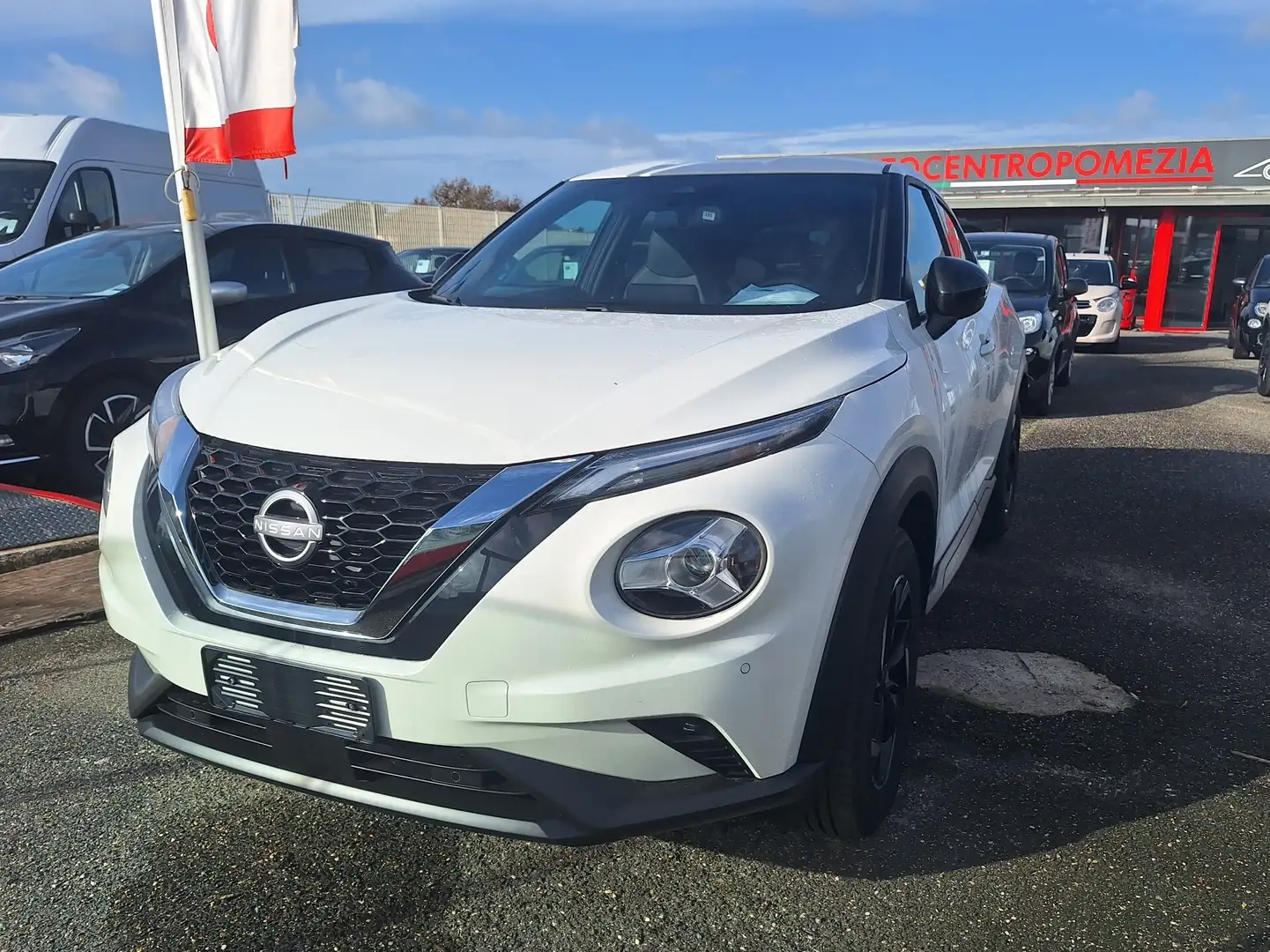 Nissan Juke 1.0 DIG-T 114 CV DCT N-Connecta Negru - 1