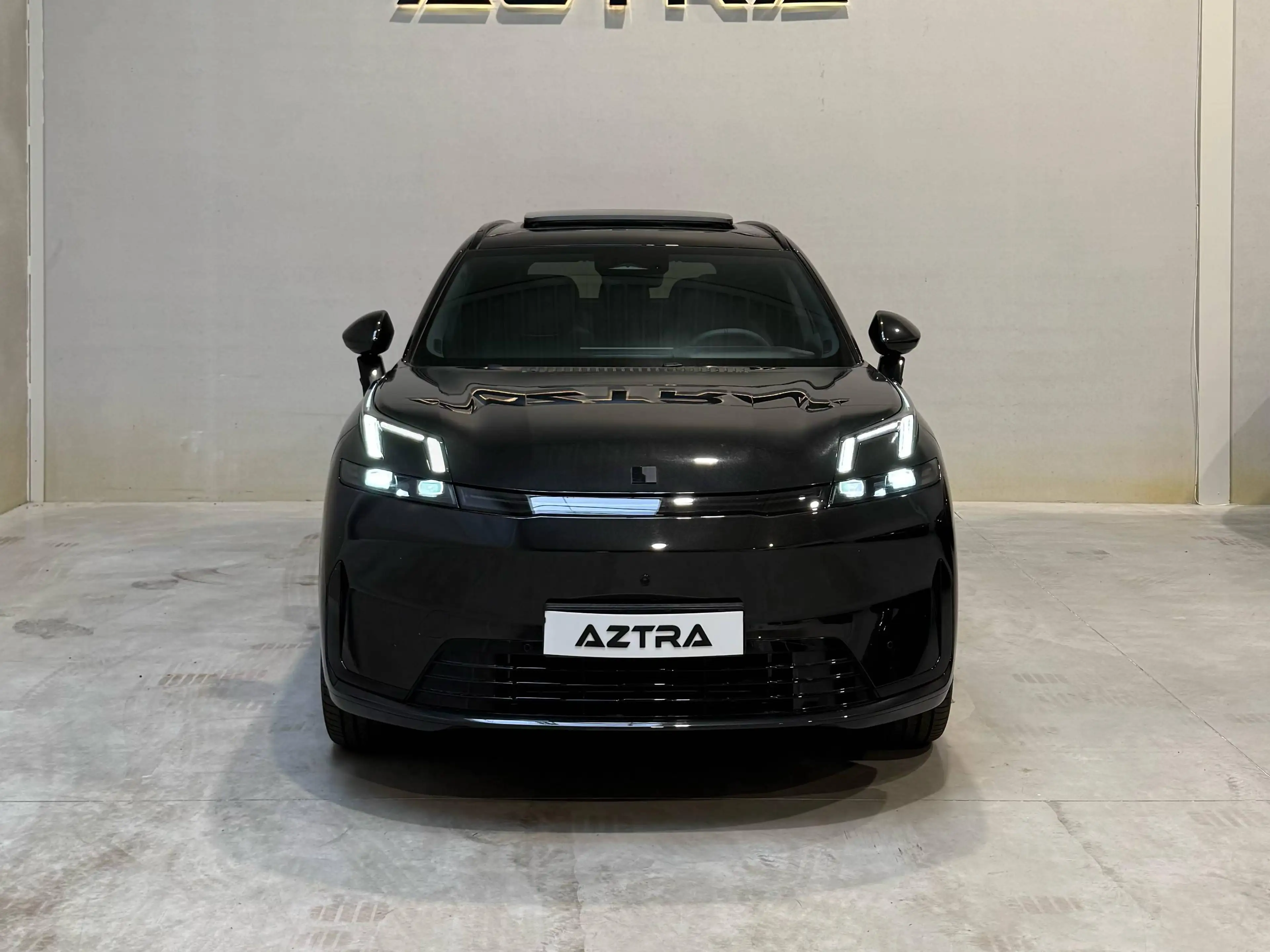 Lynk & Co 08 08 PHEV 1.5 Turbo More (257 kW) More