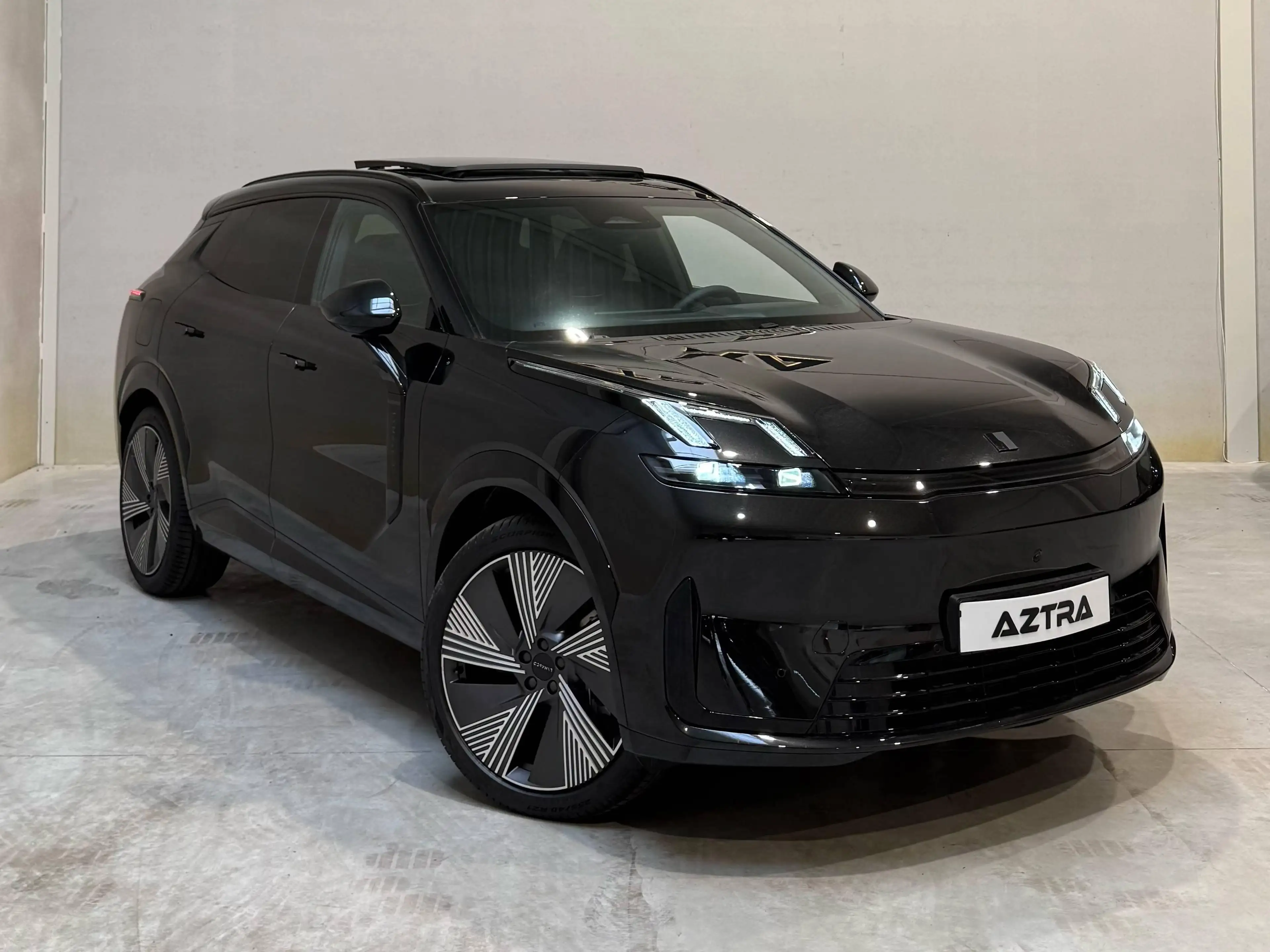 Lynk & Co 08 08 PHEV 1.5 Turbo More (257 kW) More — photo 2