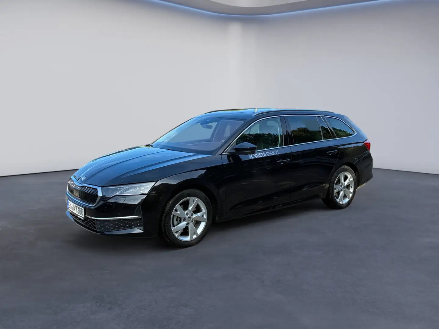 Skoda Octavia Combi Selection 2.0 TDI DSG AHK+PANO+LED Noir - 1