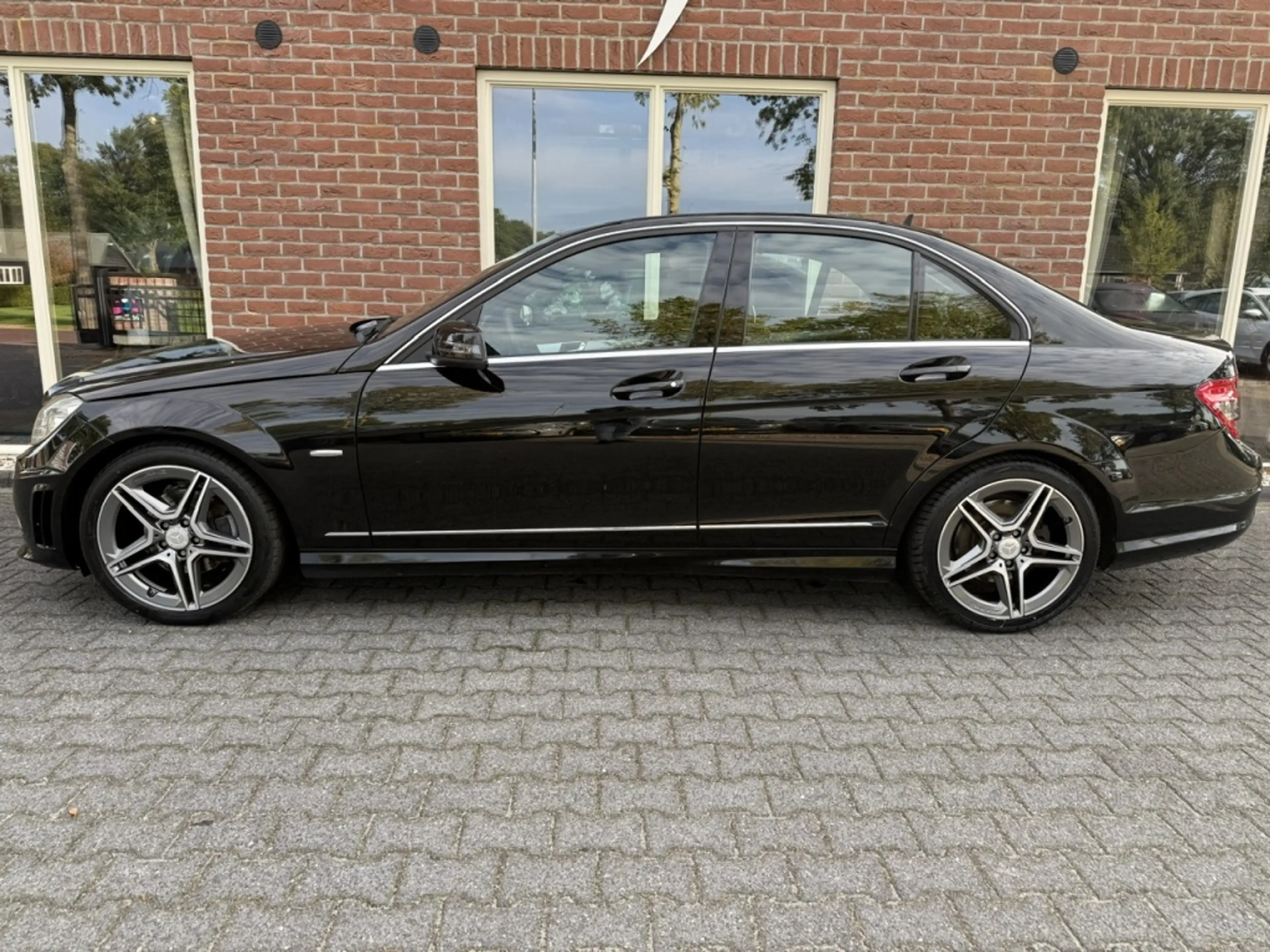 Mercedes-Benz C 200 K Bns Cl. Avan. NAVIGATIE / STOELVERW. / HALF.LEER — photo 2