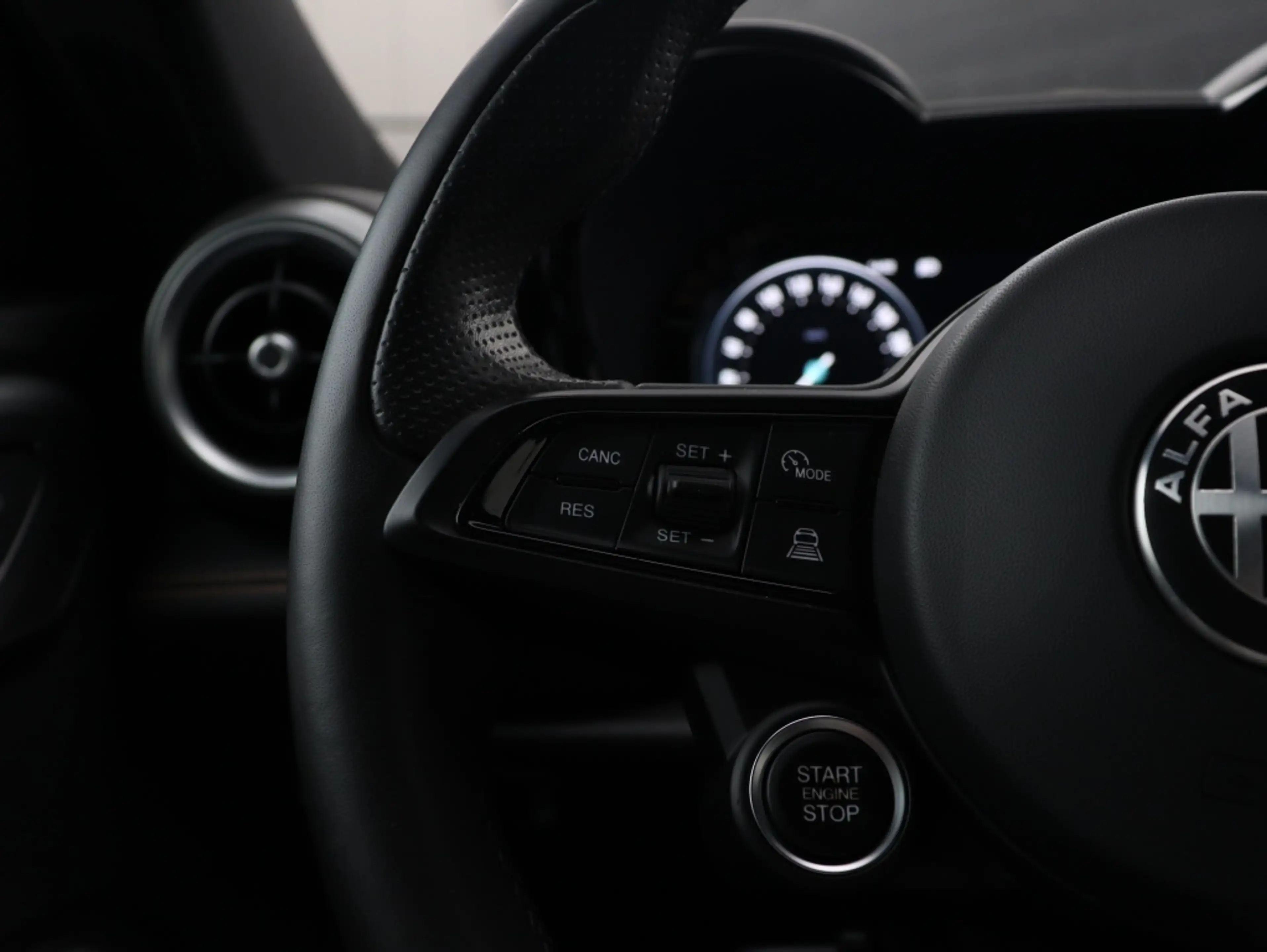 Alfa Romeo Tonale 1.3T PHEV 280 PK Edizione Speciale | Winter | Carp — photo 15