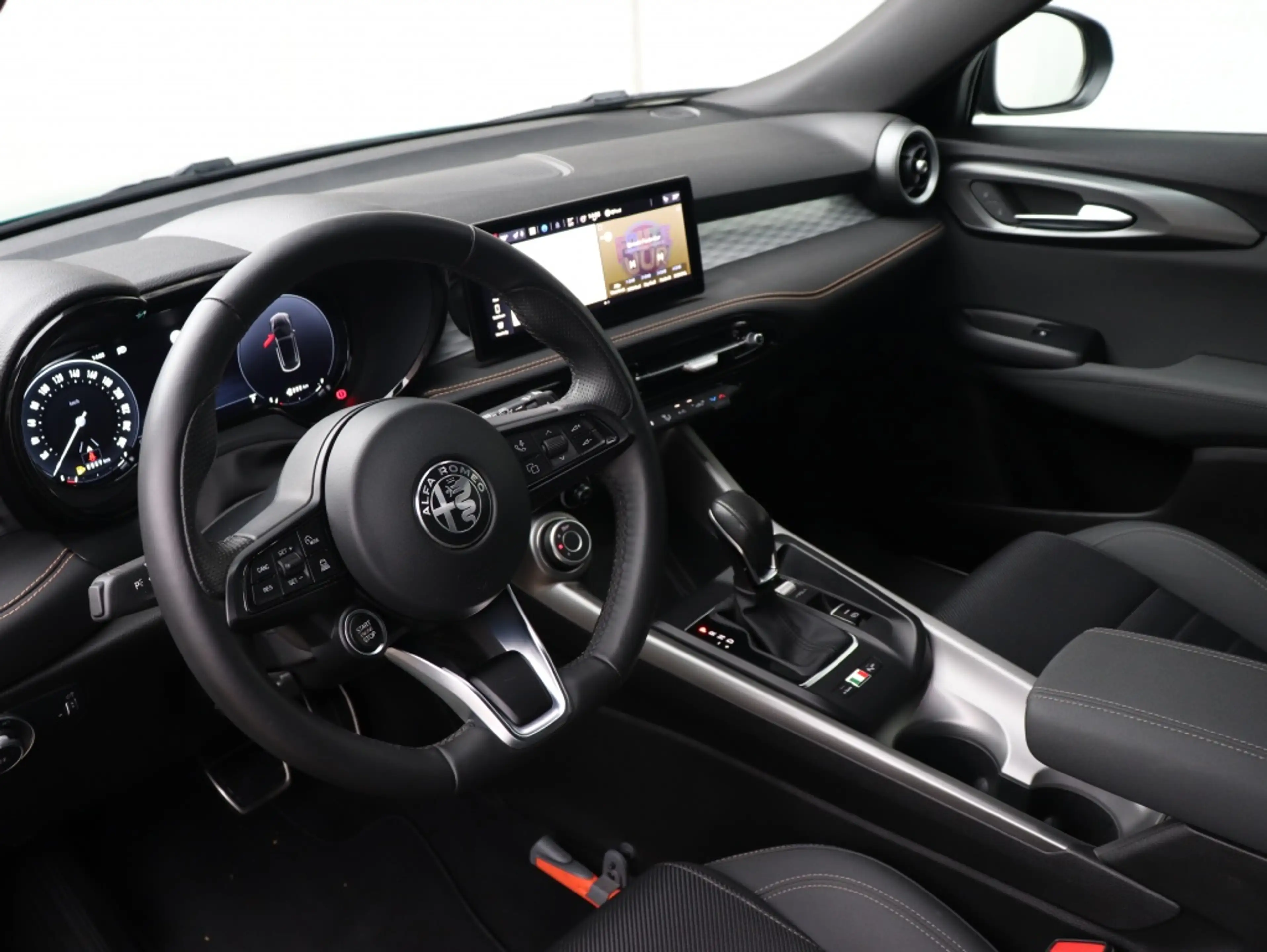 Alfa Romeo Tonale 1.3T PHEV 280 PK Edizione Speciale | Winter | Carp — photo 4