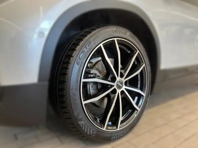BMW X2 view 3