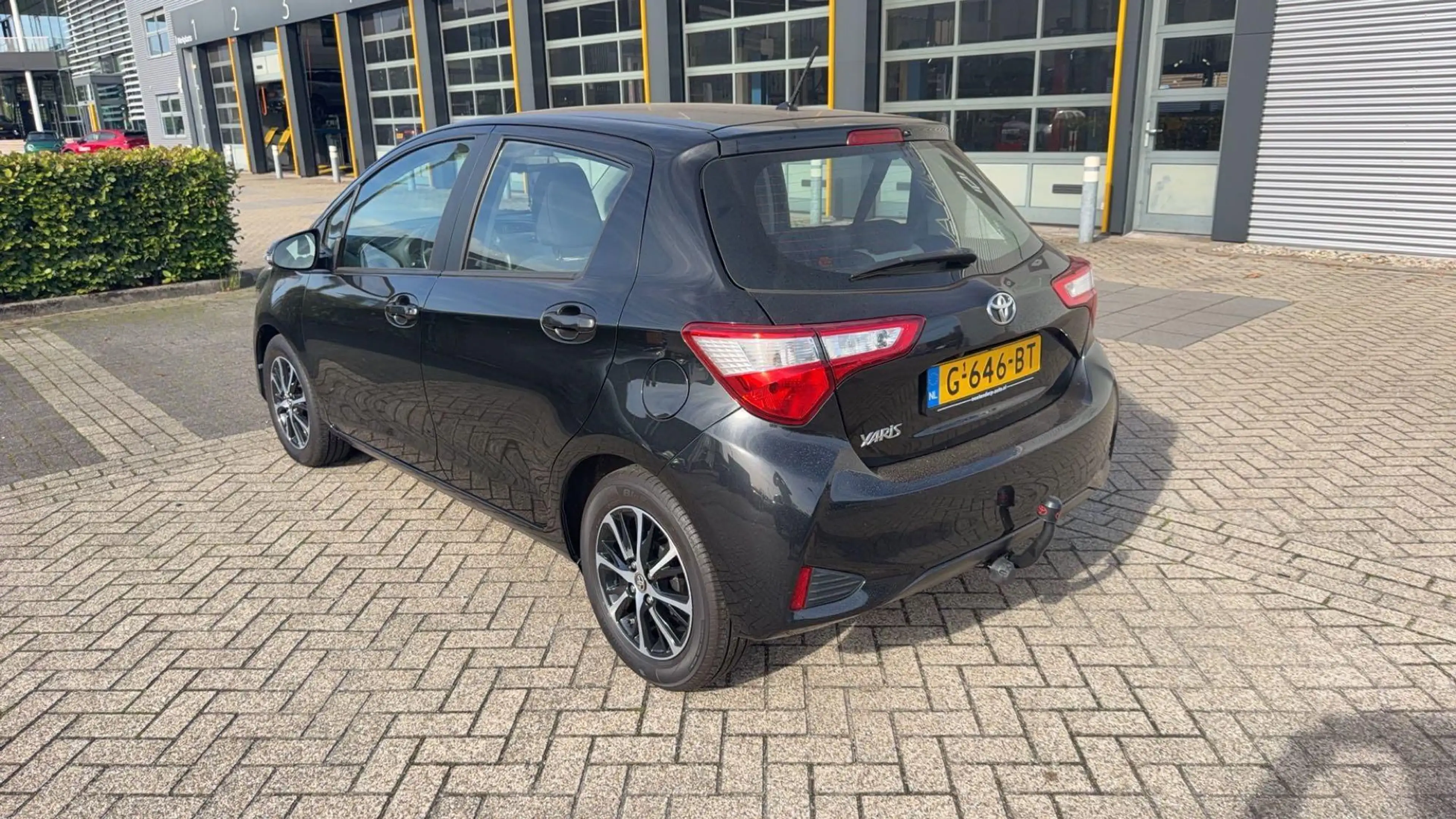Toyota Yaris 1.0 VVT-i Connect |LM Velgen|Trekhaak |Airco| — photo 2