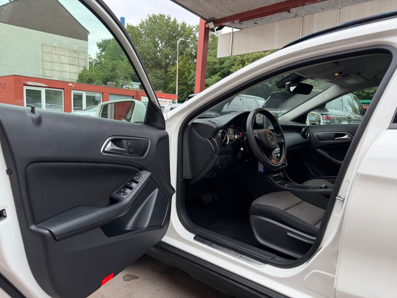 Mercedes-Benz GLA 200 CDI — photo 9