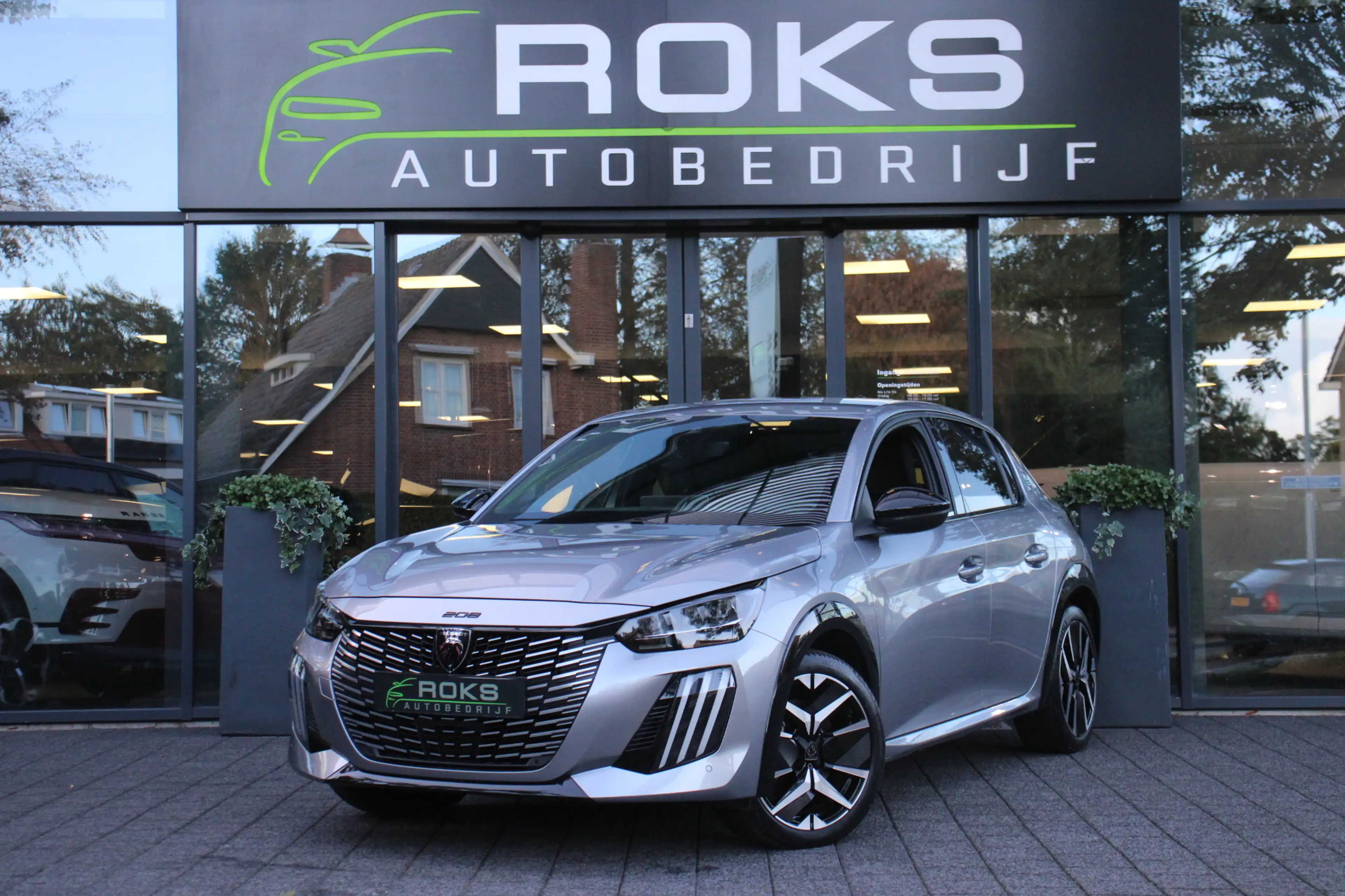 Peugeot e-208 EV GT 50 kWh