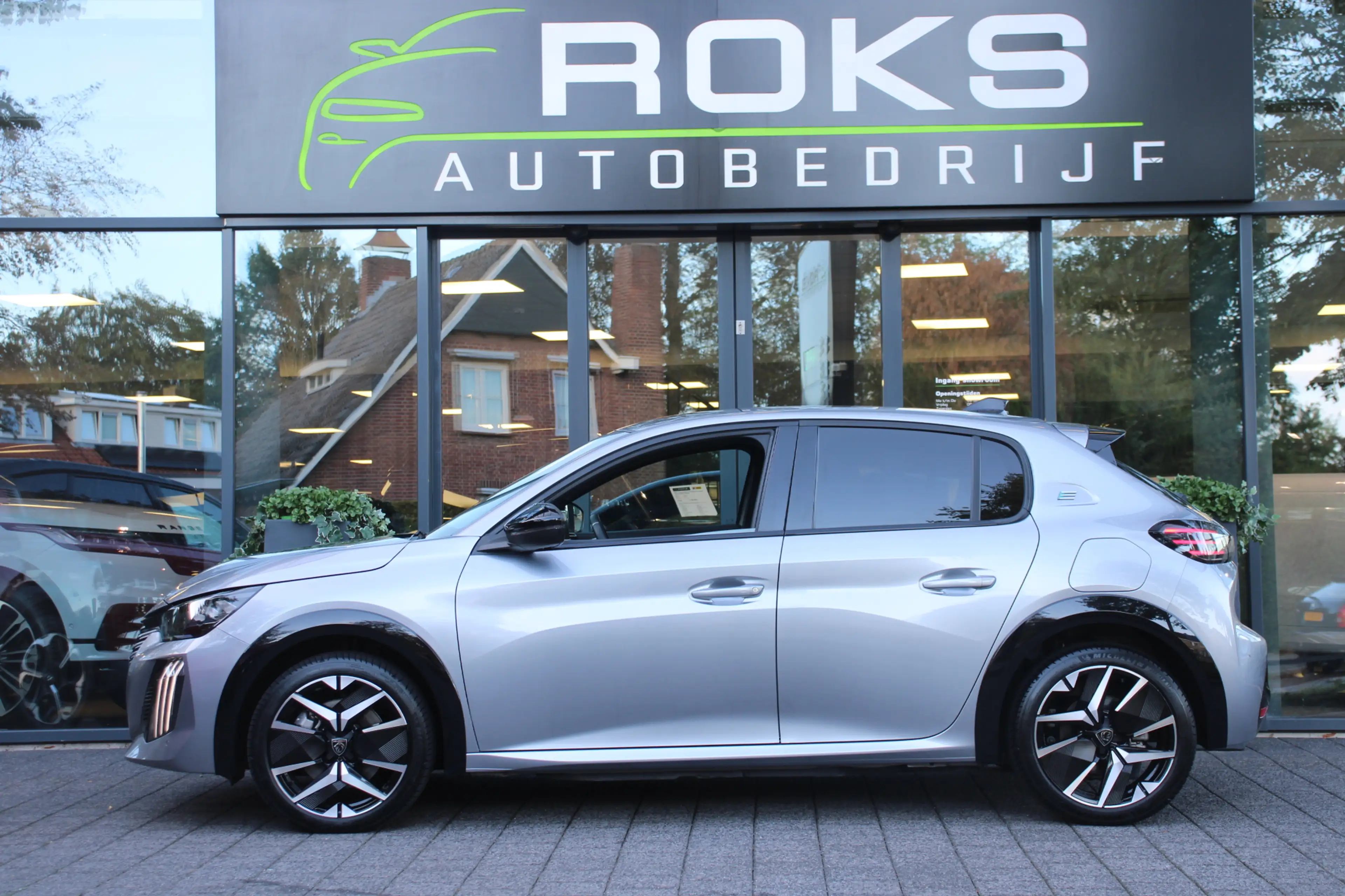 Peugeot e-208 EV GT 50 kWh — photo 5