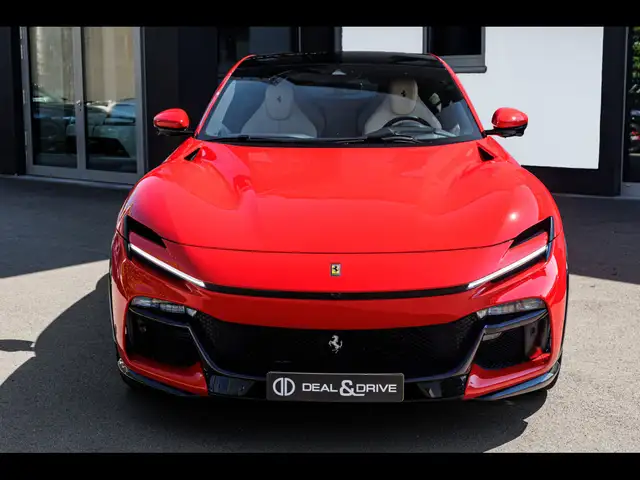 Ferrari Purosangue view 5