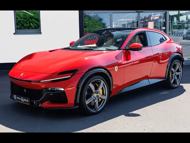 Ferrari Purosangue view 8