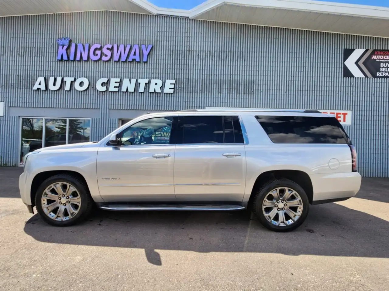 GMC Yukon photo GMC Yukon