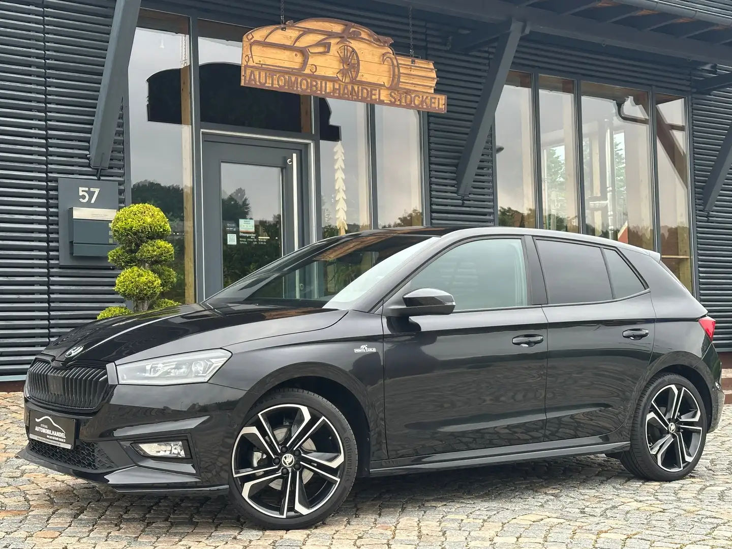Skoda Fabia 1.0 TSI DSG Monte Carlo +FSHZG+CAM+LHZG+DACH+5J+ Schwarz - 1