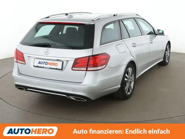 Mercedes-Benz E-Class view 6