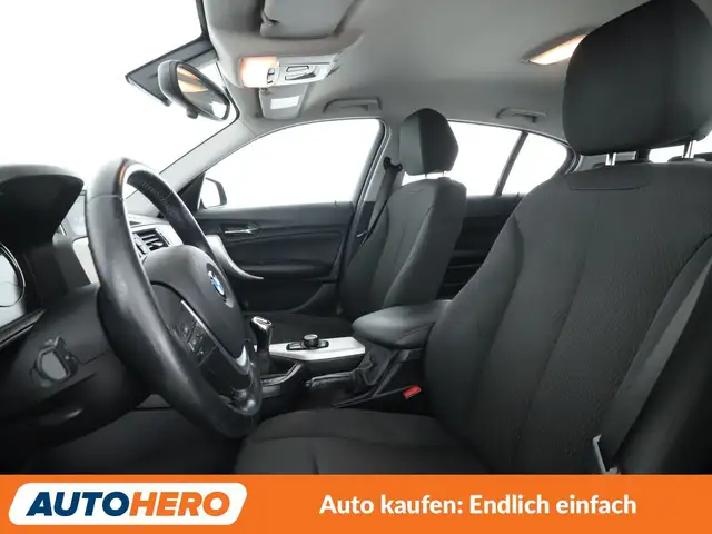 BMW 1 Series view 11