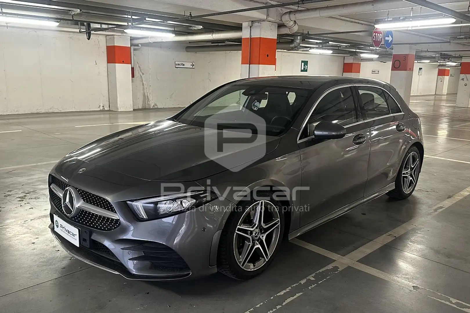 Mercedes-Benz A 180 A 180 d Automatic Premium Plateado - 1