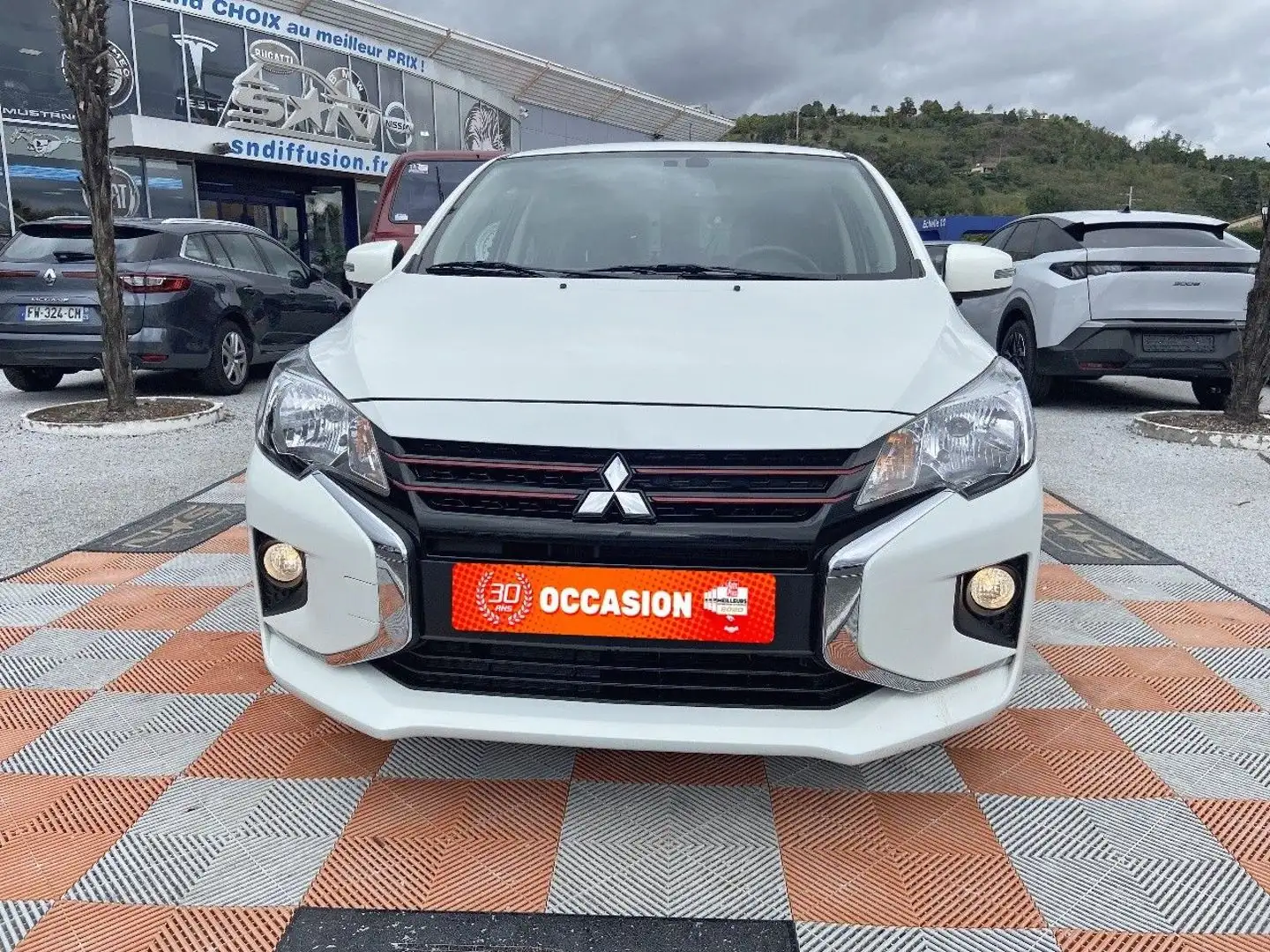 Mitsubishi Space Star 1.2 MIVEC 70 RED LINE EDITION Blanc - 2
