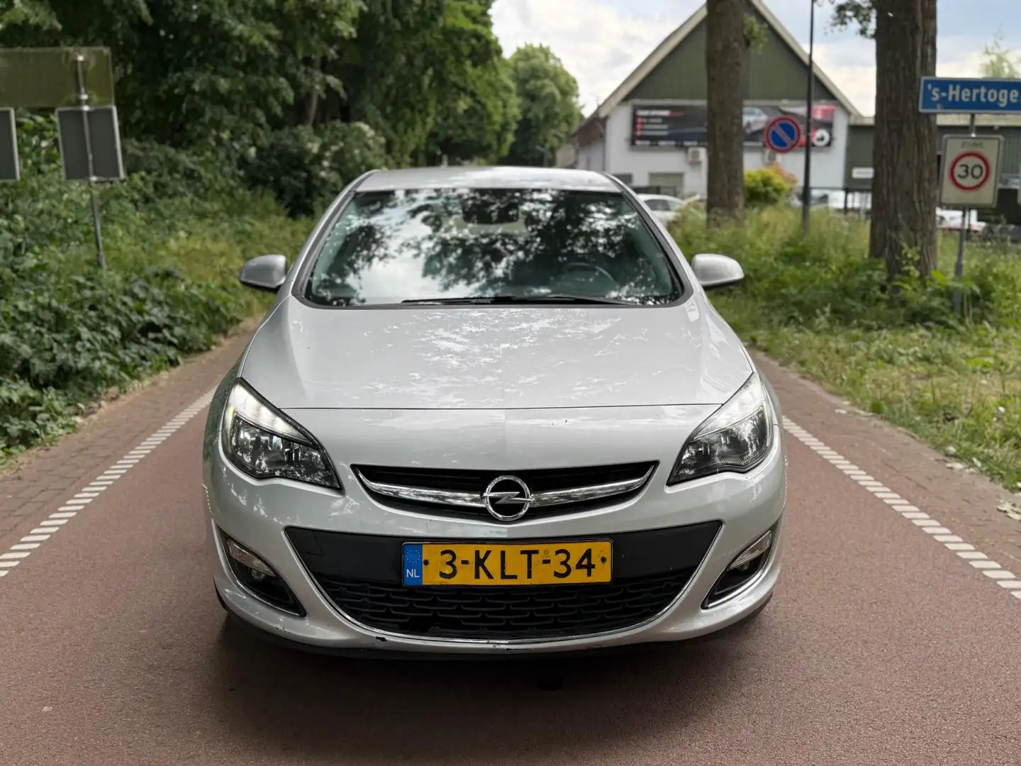 Opel Astra 1.4 Turbo Sport + CLIMA!PDC!CAMERA!NAVI!APK!KOOPJE Gris - 2