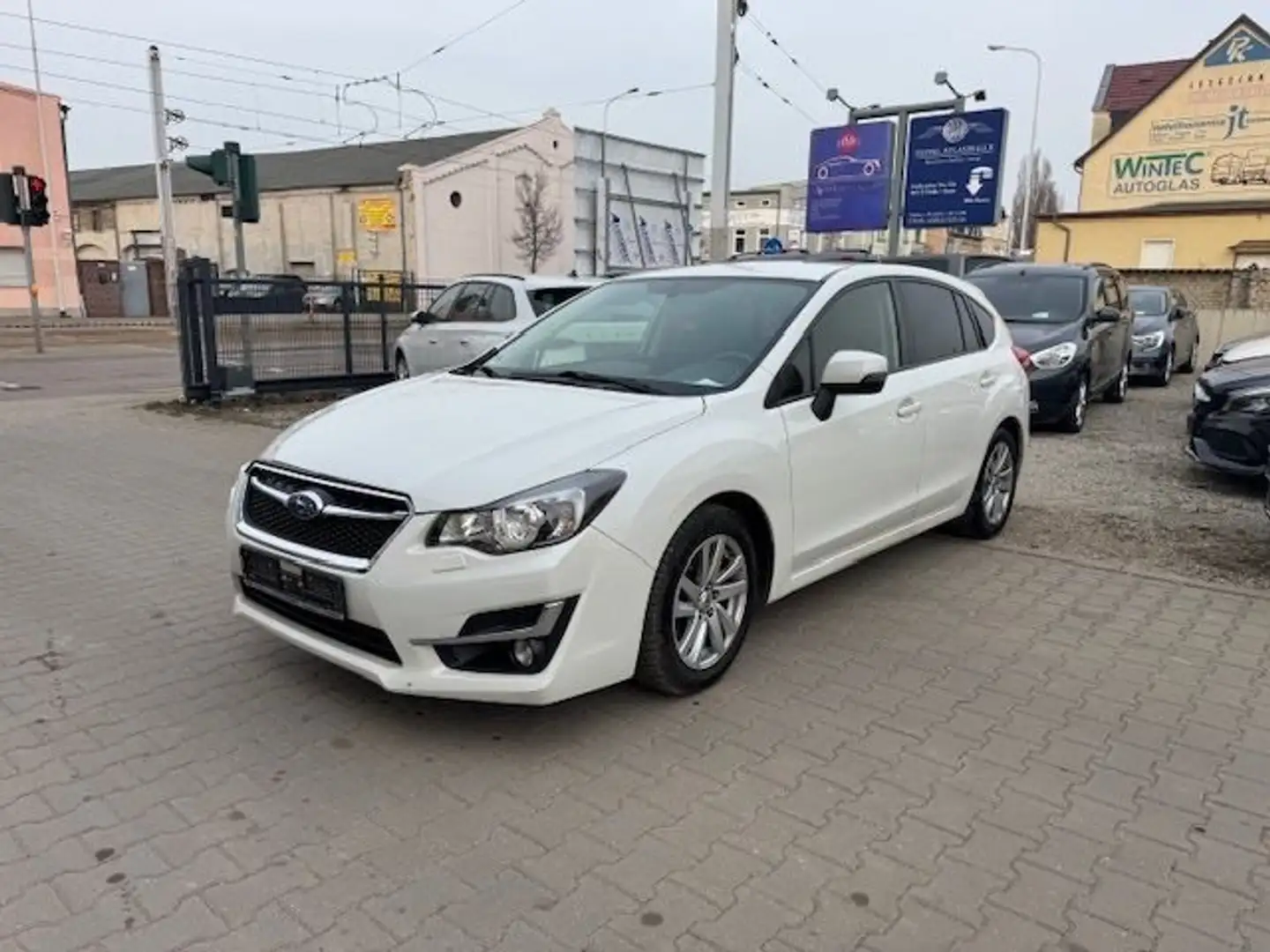 Subaru Impreza 2.0 AWD Comfort*Autom*2.Hd*Xenon*Kamera Weiß - 1