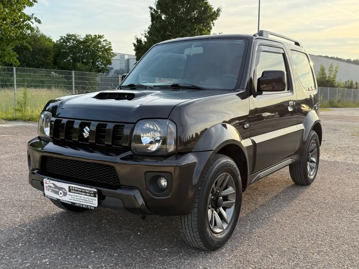 Suzuki Jimny 1.3 Ranger Comfort Lim. Automatik*1-HAND* smeđa - 1