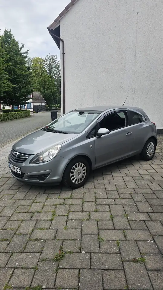 Opel Corsa Edition 100 Cool, foto 1