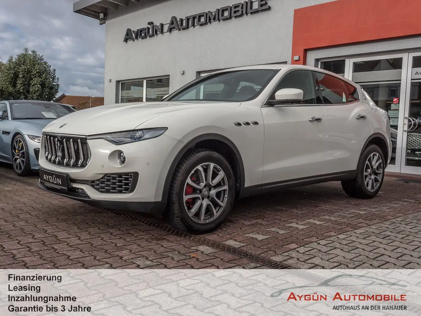 Maserati Levante Diesel 3.0 V6 GRANLUSSO 4x4 Auto Weiß - 1
