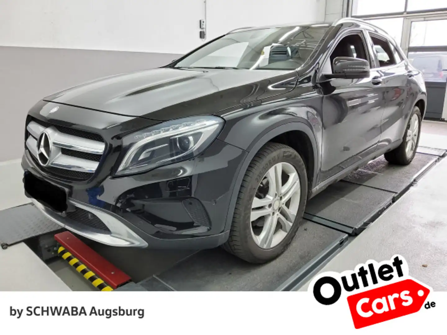Mercedes-Benz GLA 200 Score *AHK*R-KAM*CPA*Bi-Xenon*18''* Noir - 1