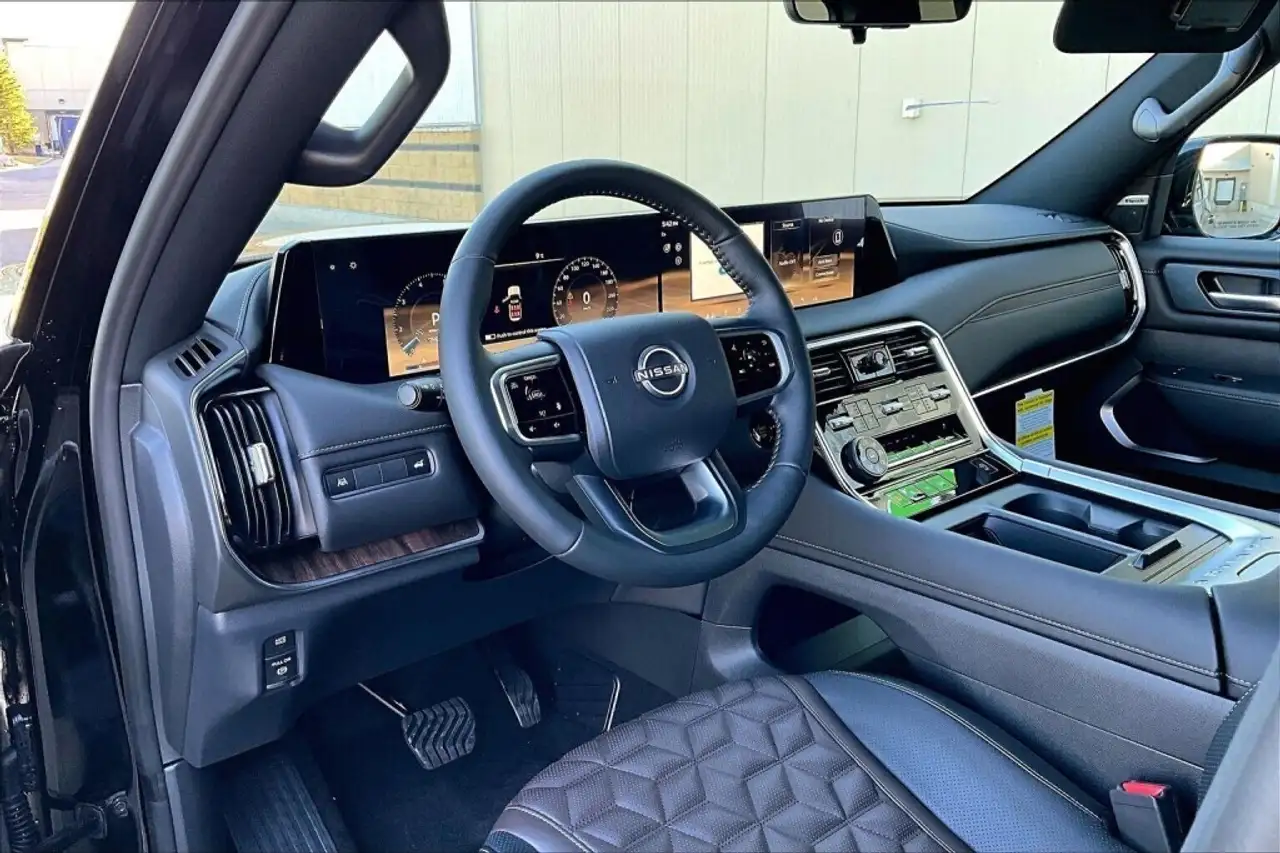 Nissan Armada снимка Nissan Armada