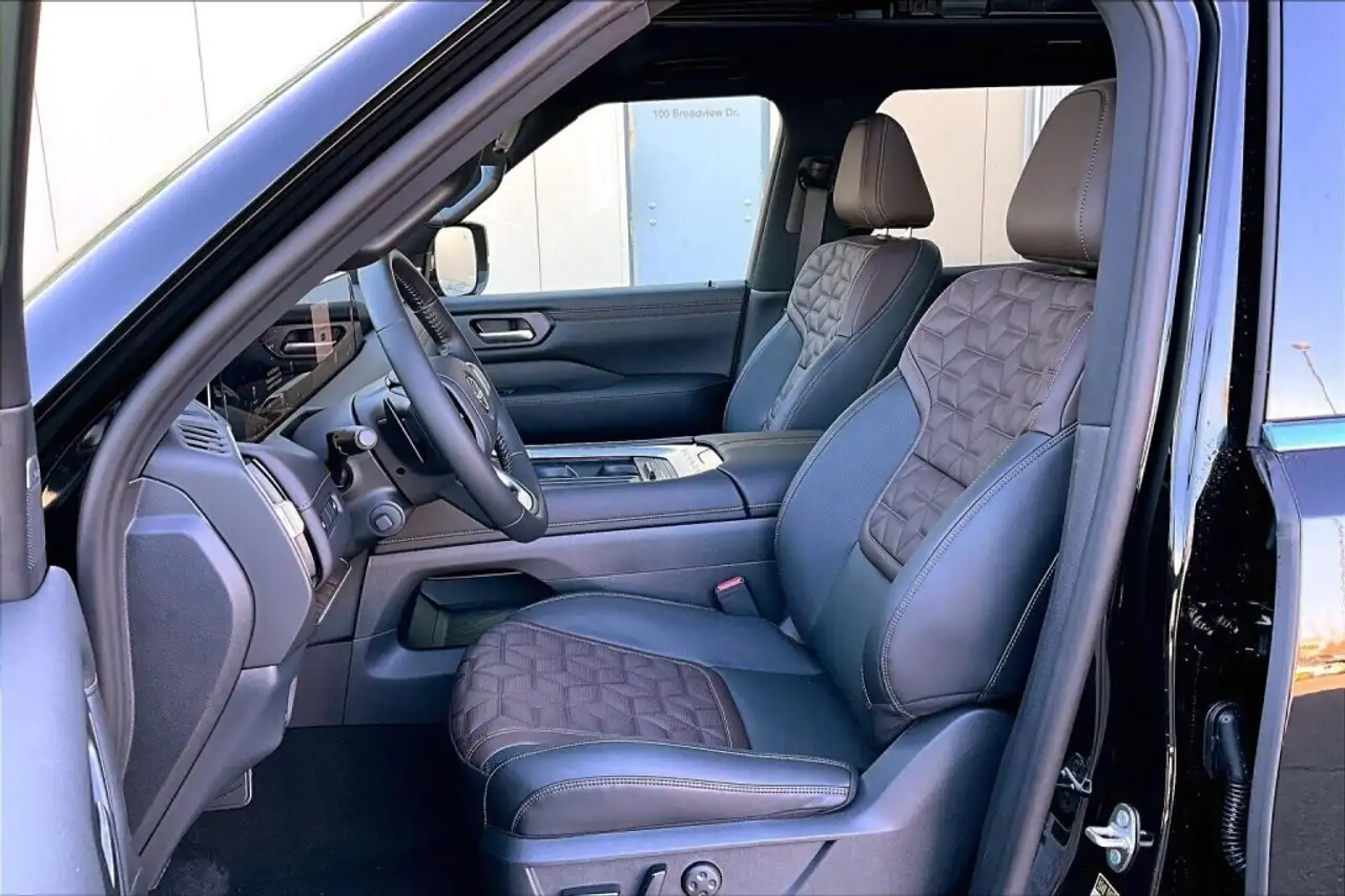 Nissan Armada снимка Nissan Armada