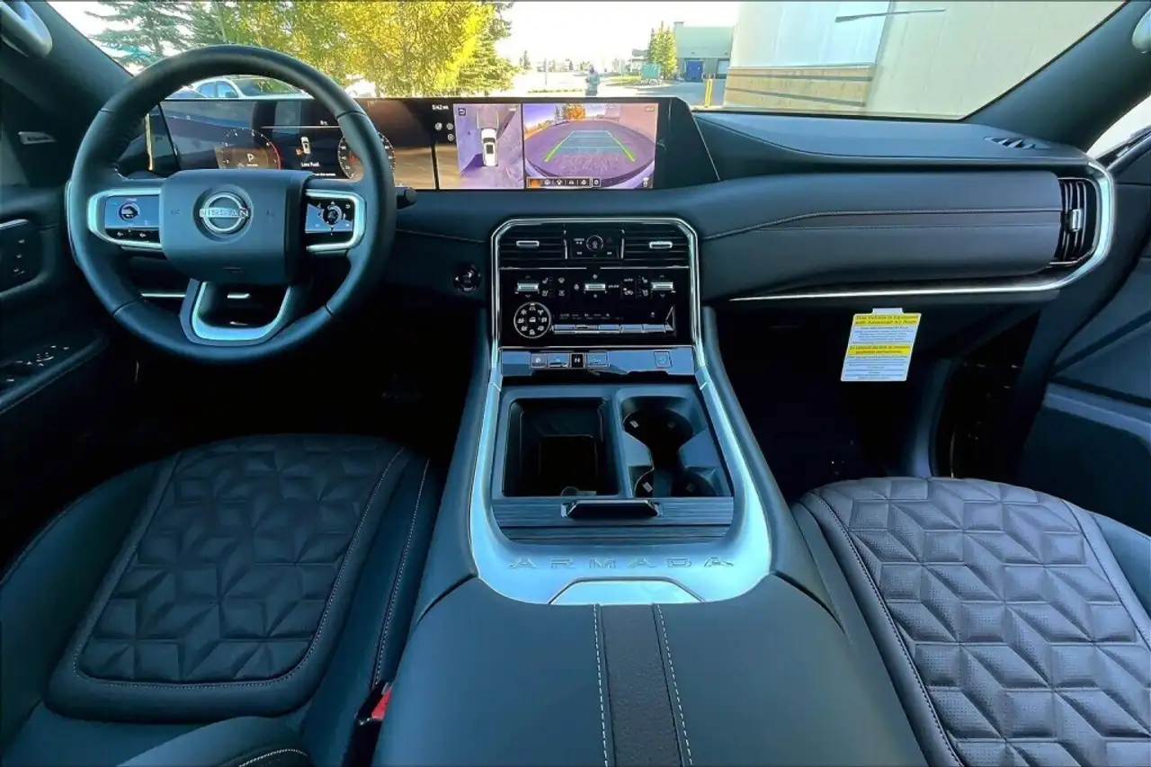 Nissan Armada снимка Nissan Armada
