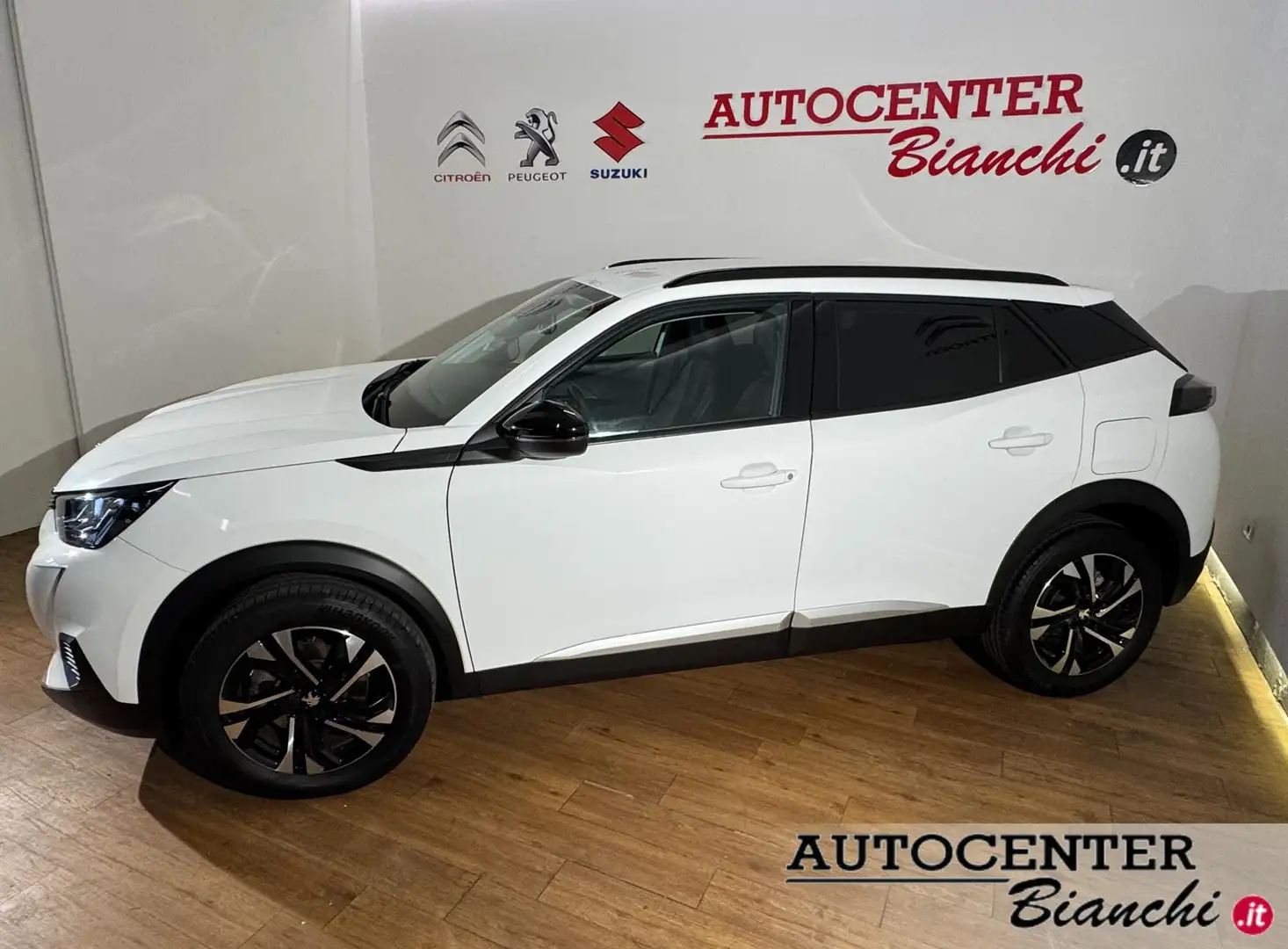 Peugeot 2008 1.5 bluehdi Allure Pack s&s 130cv eat8 Wit - 2
