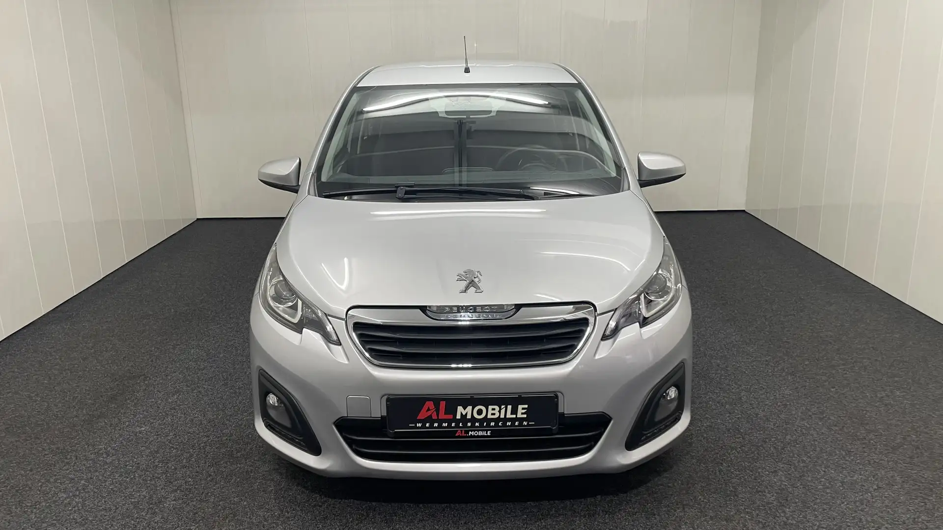 Peugeot 108 Active 1.0 Benzin Aus 1.H KLIMA SCHECKH TÜV-NEU Gris - 2