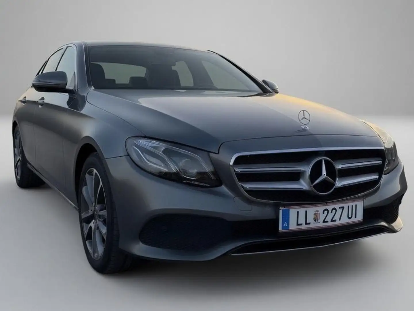 Mercedes-Benz E 400 E 400i 4Matic Avantgarde |360|Widescreen|Schiebedach Grau - 1
