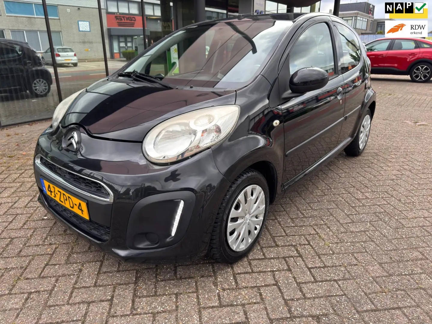 Citroen C1 1.0 Collection / Airco / Elektr. pakket / 5-drs Zwart - 1