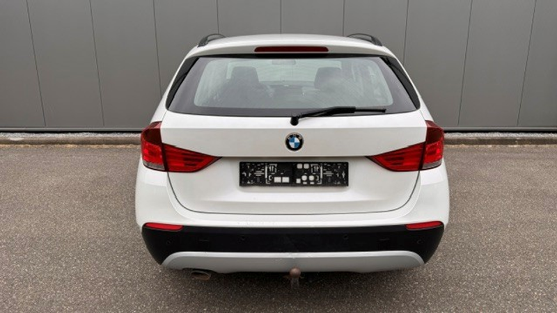 BMW X1 XDrive18d LEDER CLIMA PANO — photo 6