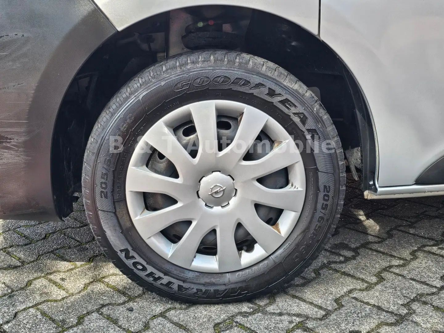 Opel Vivaro B Kasten/Kombi L1H1  2,9t Silber - 2