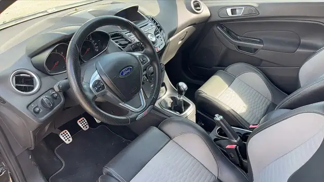 Ford Fiesta view 8