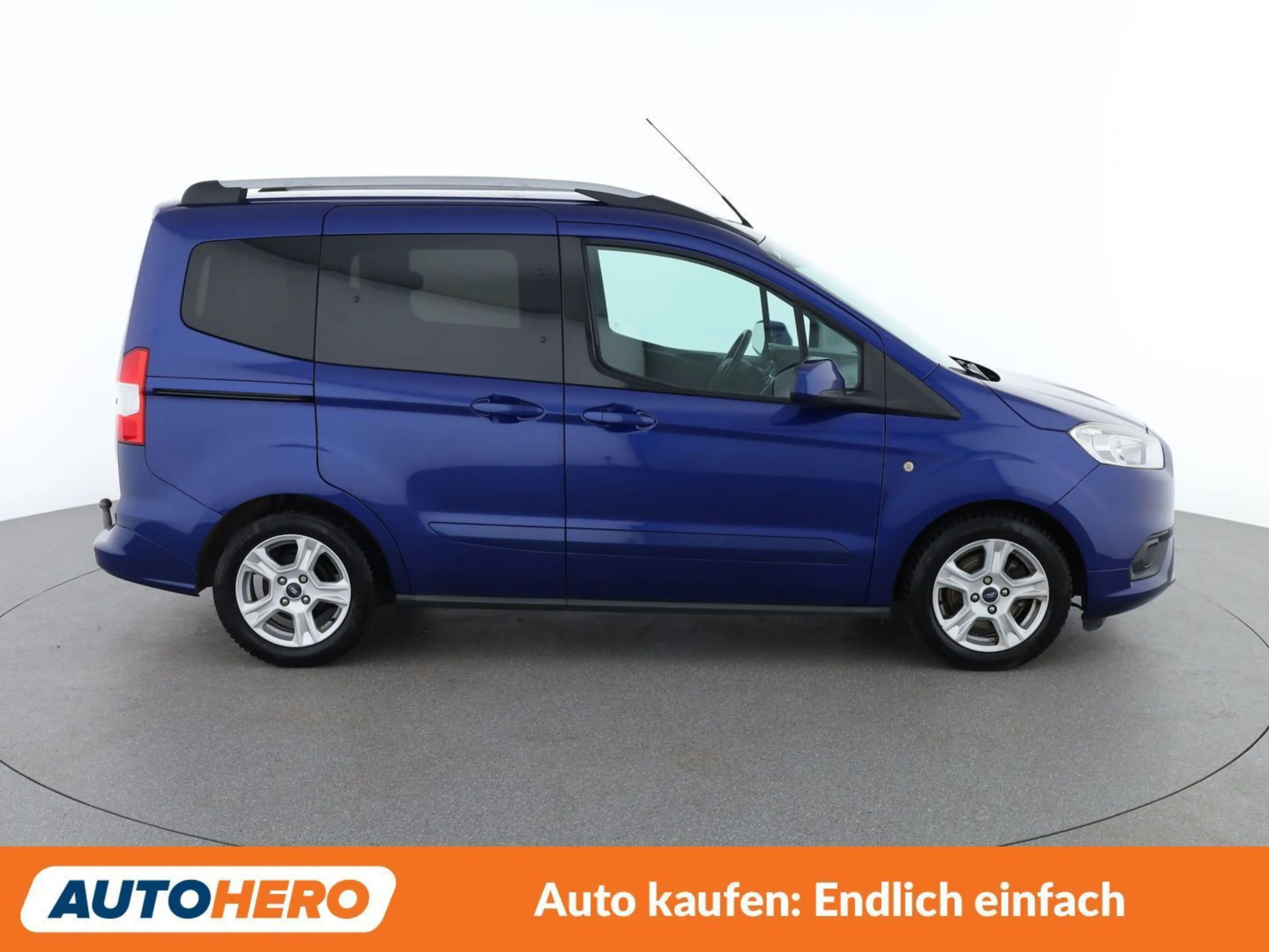 Ford Tourneo 1.0 EcoBoost Titanium — photo 7