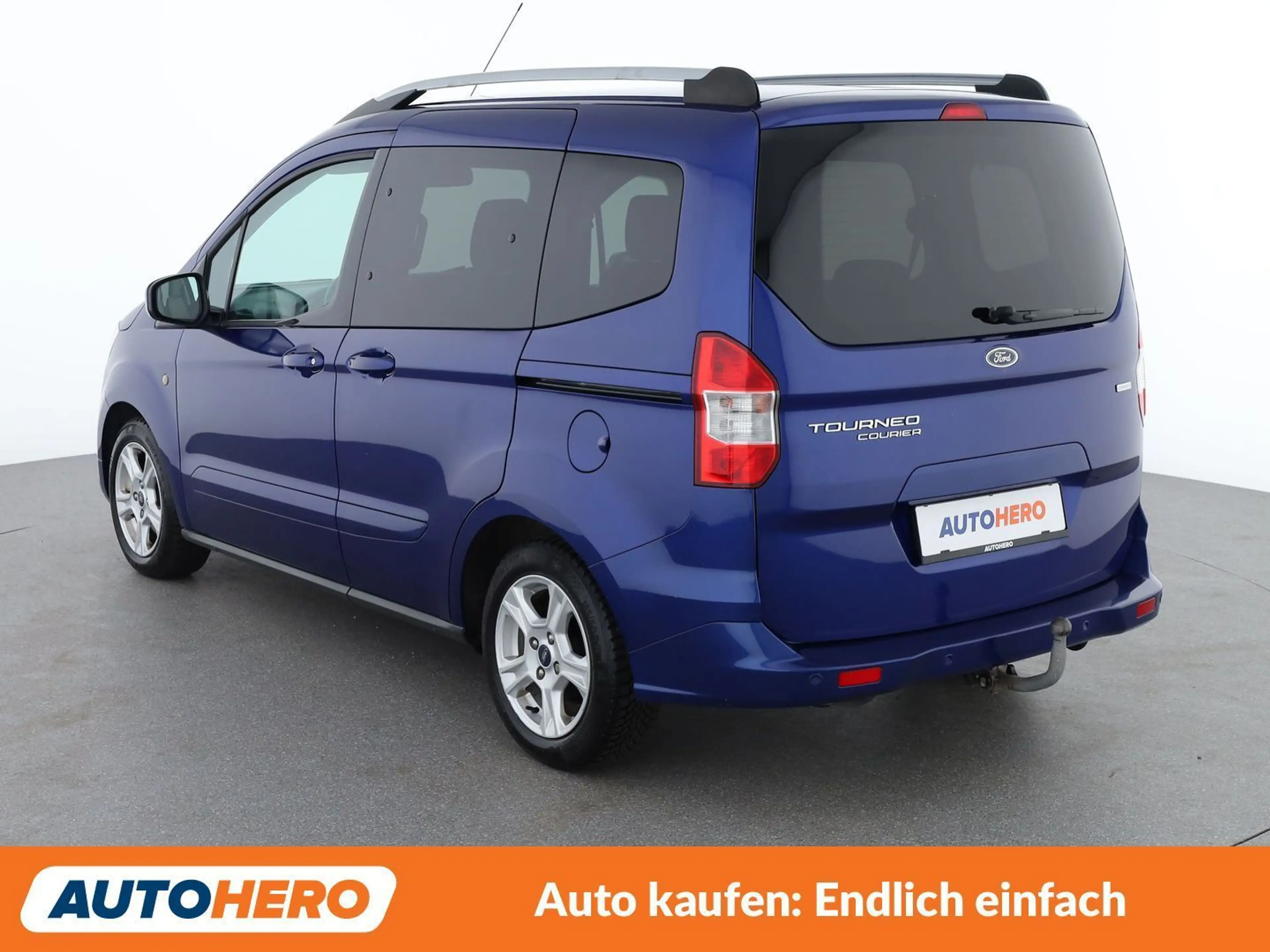 Ford Tourneo 1.0 EcoBoost Titanium — photo 4