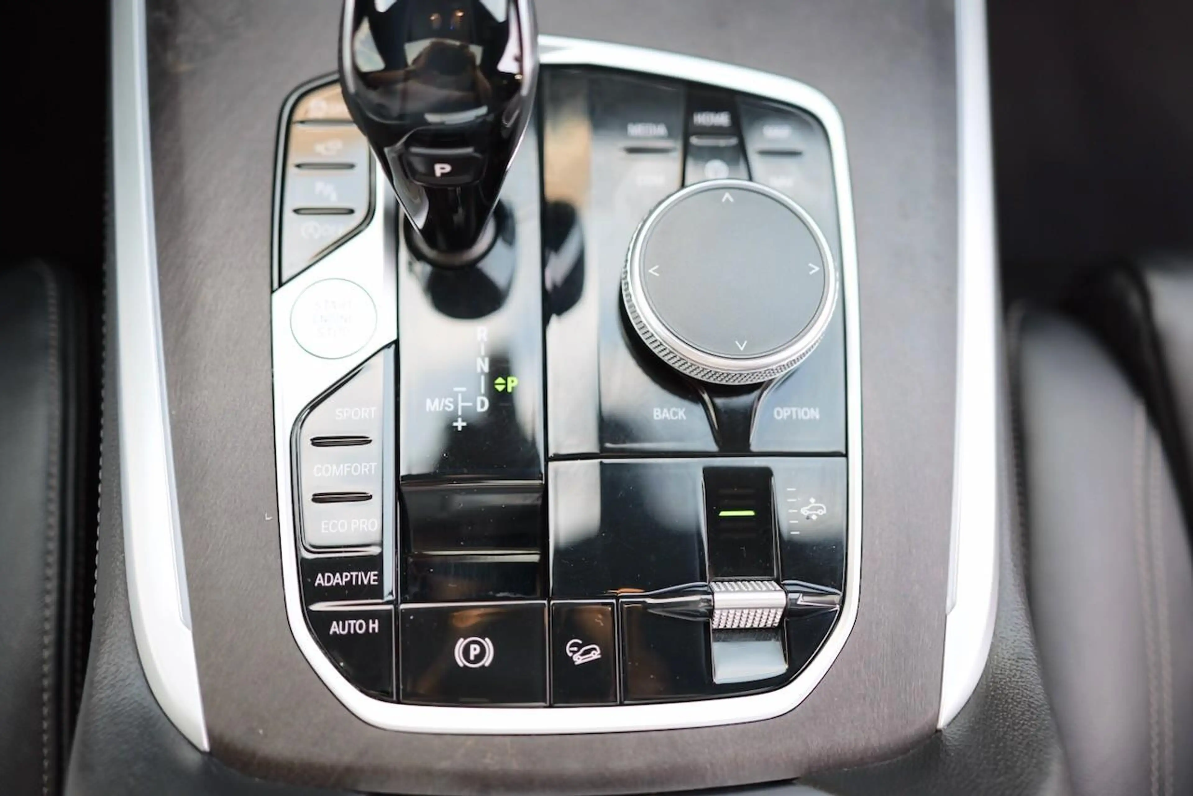 BMW X7 xDrive 30 d M Sport — photo 14